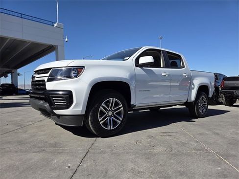 Used 2022 Chevrolet Colorado W/T w/ Custom Special Edition image 2