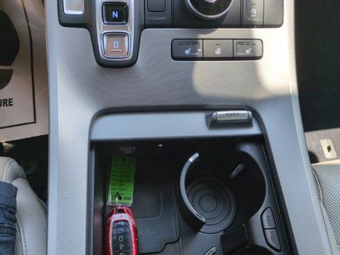 Used 2020 Hyundai Palisade SEL w/ Premium Package FWD image 21