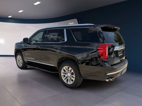 Used 2024 GMC Yukon Denali w/ Advanced Technology Package RWD image 3