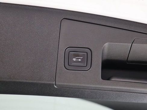 Used 2020 Cadillac XT4 Sport AWD/4WD image 37