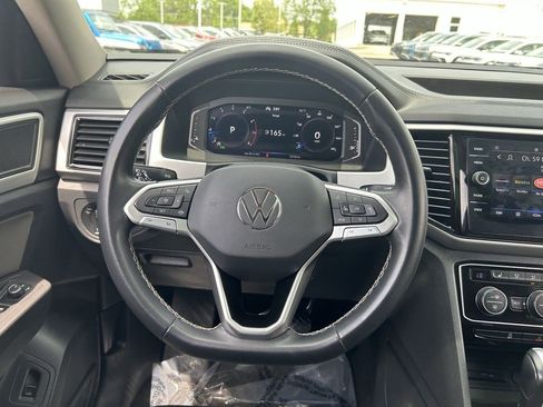 Used 2023 Volkswagen Atlas SE w/ Panoramic Sunroof Package FWD image 10