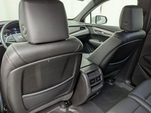 Certified 2023 Cadillac XT5 Luxury w/ LPO, Floor Liner Package FWD image 21