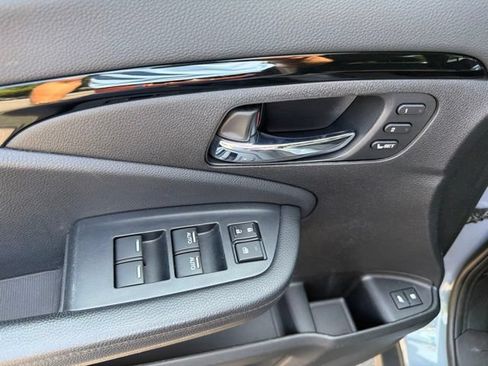 Used 2022 Honda Pilot Touring image 22
