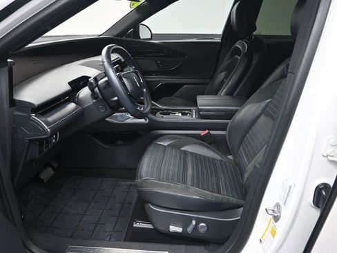 Used 2024 Lincoln Nautilus Reserve w/ Jet Appearance Package (87T) image 15