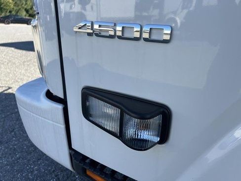 Used 2024 Chevrolet Low Cab Forward image 45