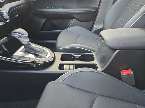 Used 2023 Kia Forte GT-Line w/ GT-Line Premium Package image 22