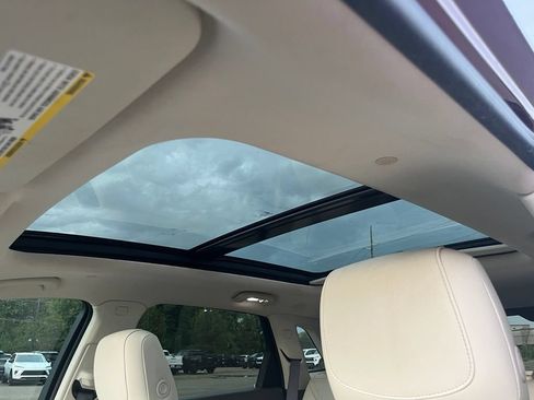 Used 2018 Cadillac XT5 Luxury w/ Driver Awareness Package FWD image 23