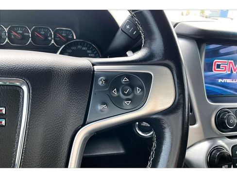 Used 2019 GMC Yukon SLT image 12