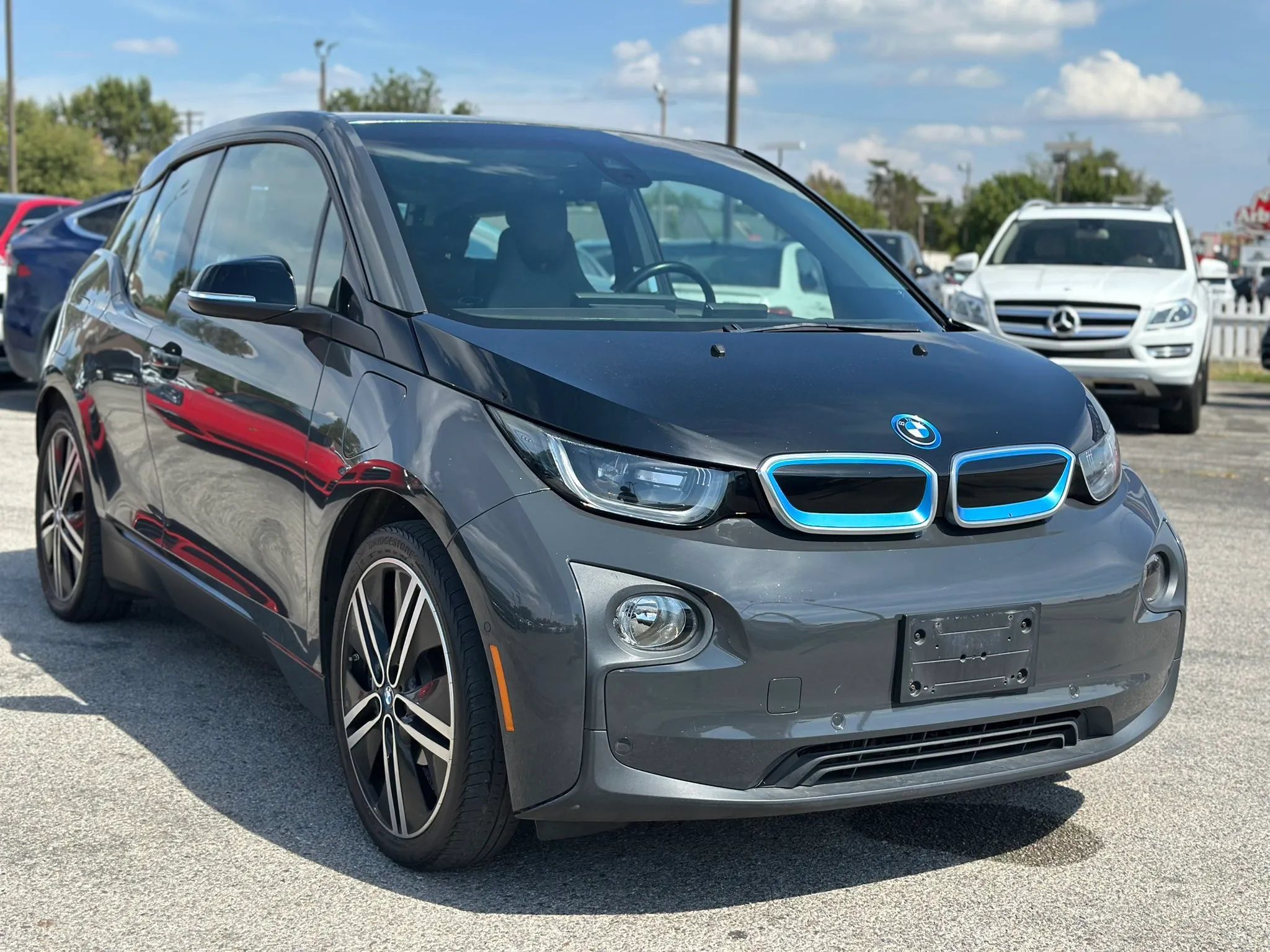 Used 2015 BMW i3 w/ Range Extender RWD image 4