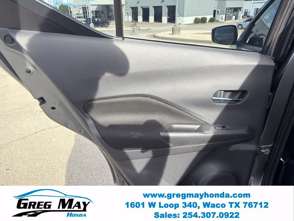 Used 2021 Nissan Kicks SV FWD image 19