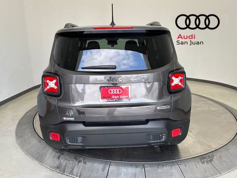 Used 2017 Jeep Renegade Latitude image 37