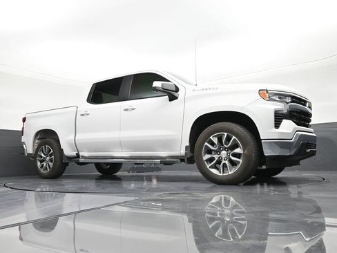 Used 2025 Chevrolet Silverado 1500 LT RWD image 26