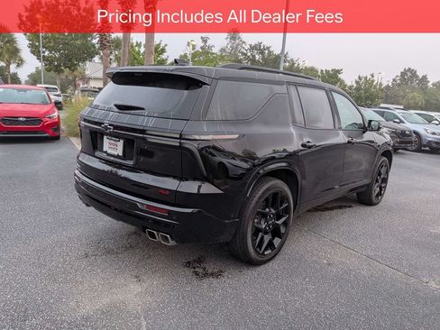 Used 2024 Chevrolet Traverse RS FWD image 4