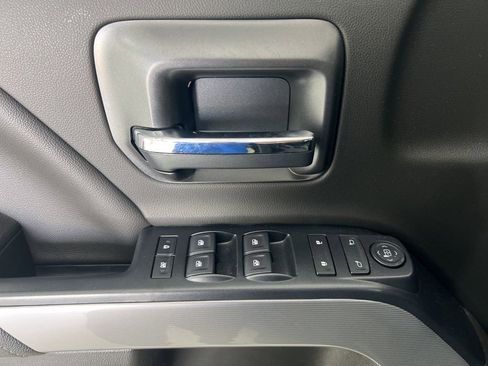 Used 2018 Chevrolet Silverado 1500 LT w/ All Star Edition image 20