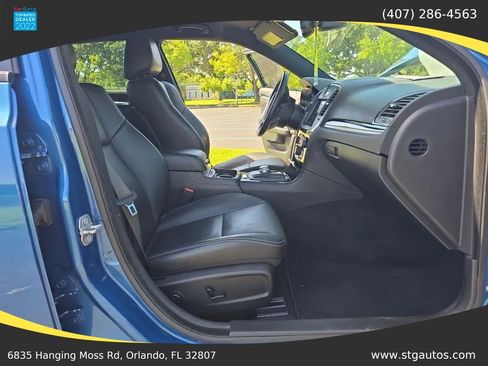 Used 2020 Chrysler 300 S w/ 300S Premium Group 2 RWD image 22