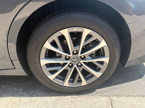 Certified 2025 Lexus ES 350 w/ Accessory Package (Z2) FWD image 38