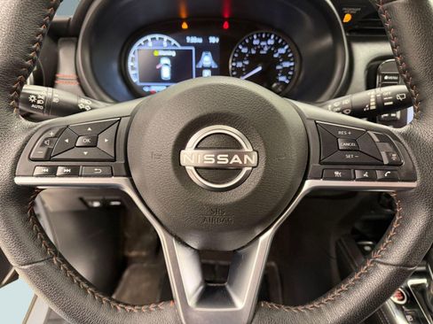 Used 2024 Nissan Kicks SR w/ SR Premium Package FWD image 12