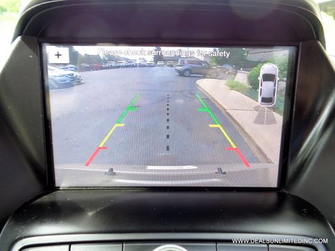 Used 2017 Ford Escape SE w/ Equipment Group 201A FWD image 12