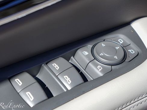 New 2026 GMC Yukon Elevation w/ Elevation Premium Package image 16