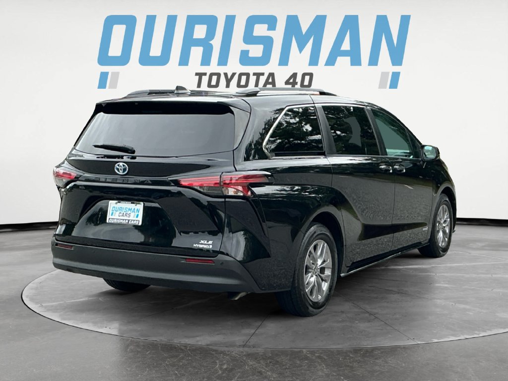 Used 2021 Toyota Sienna XLE w/ XLE Plus Package FWD image 7