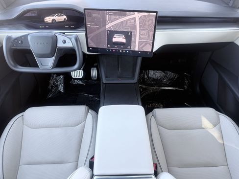 Used 2022 Tesla Model X Plaid image 74