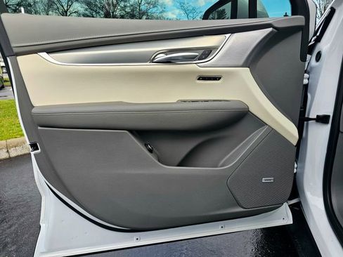 Used 2024 Cadillac XT5 Premium Luxury w/ Technology Package image 20