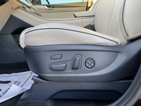 Used 2022 Hyundai Palisade Limited FWD image 14