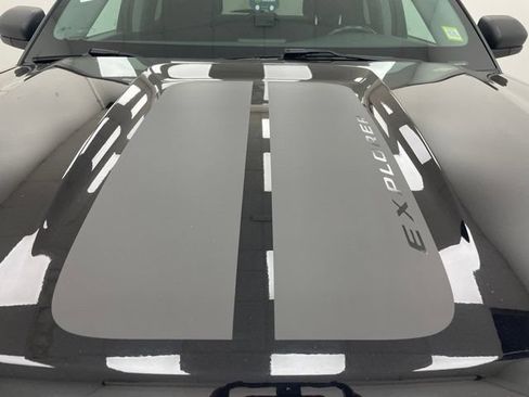 Used 2022 Ford Explorer XLT AWD/4WD image 20