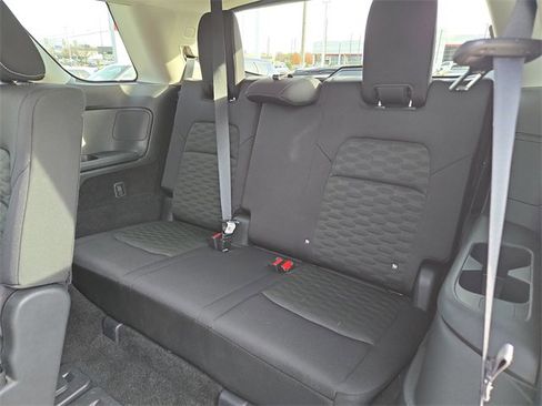 Certified 2024 Nissan Pathfinder SV image 39