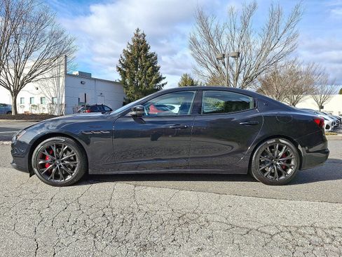 Used 2022 Maserati Ghibli Modena Q4 AWD/4WD image 7