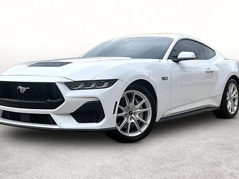 Used 2025 Ford Mustang GT Premium RWD image 15