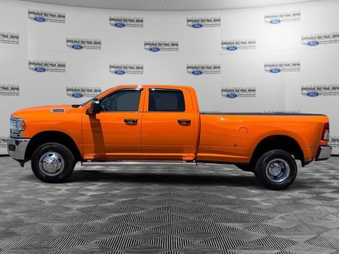 Used 2024 RAM 3500 Tradesman w/ Chrome Appearance Group AWD/4WD image 2