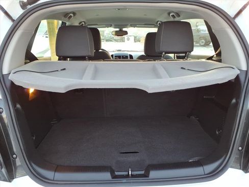 Used 2016 Chevrolet Sonic LT image 10