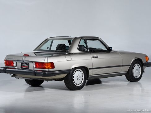 Used 1988 Mercedes-Benz 560 SL image 25