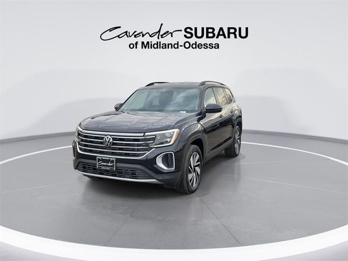 Used 2025 Volkswagen Atlas SE image 4