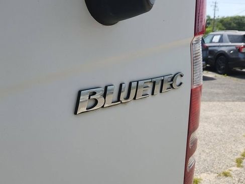Used 2012 Freightliner Sprinter 2500 RWD image 18