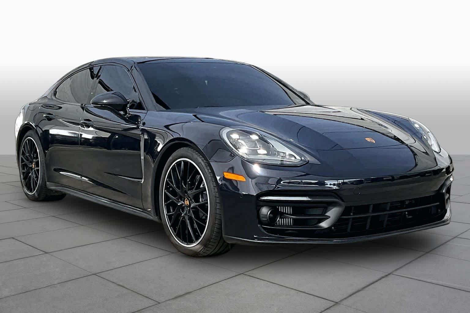 Used 2023 Porsche Panamera 4 Platinum Edition AWD/4WD image 3