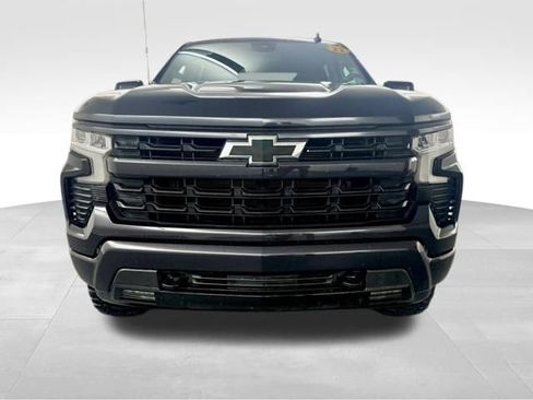 Used 2022 Chevrolet Silverado 1500 RST image 3