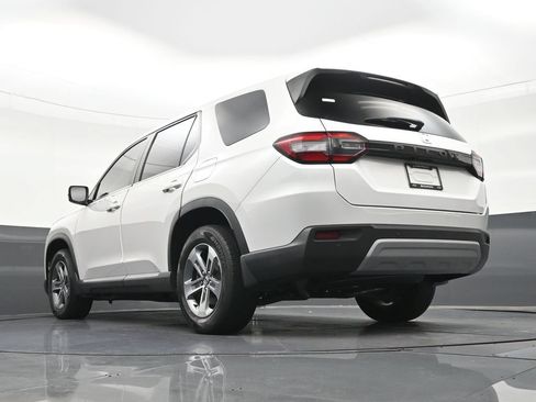 Used 2023 Honda Pilot EX-L image 19