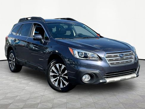 Used 2017 Subaru Outback 2.5i Limited AWD/4WD image 3