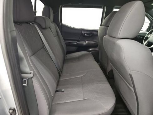 Used 2016 Toyota Tacoma TRD Sport w/ Towing Package AWD/4WD image 32