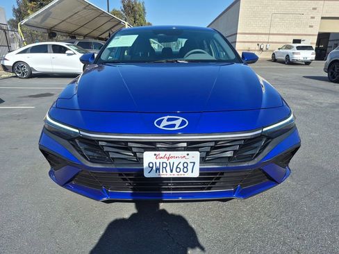Certified 2026 Hyundai Elantra SE FWD image 4