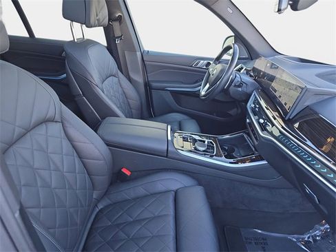 Used 2025 BMW X5 xDrive40i image 12