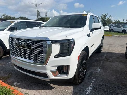 Used 2023 GMC Yukon Denali RWD image 4