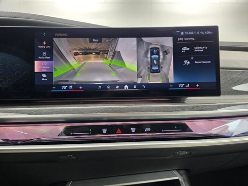 Used 2023 BMW i7 xDrive60 w/ Parking Assistance Package AWD/4WD image 23