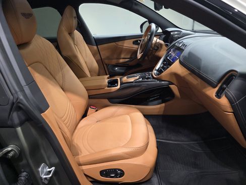 Used 2024 Aston Martin DBX 707 AWD/4WD image 23