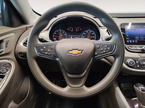 Used 2020 Chevrolet Malibu LS FWD image 16