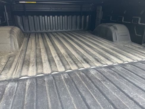 Used 2023 Chevrolet Silverado 1500 LT image 16