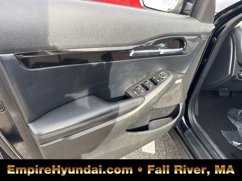 Used 2021 Kia Seltos SX w/ SX Sunroof Package image 18