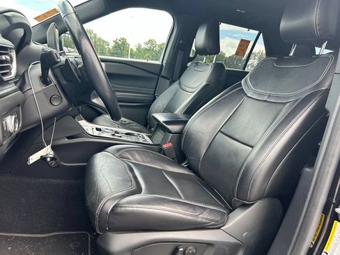 Used 2021 Ford Explorer ST w/ Equipment Group 401A AWD/4WD image 12